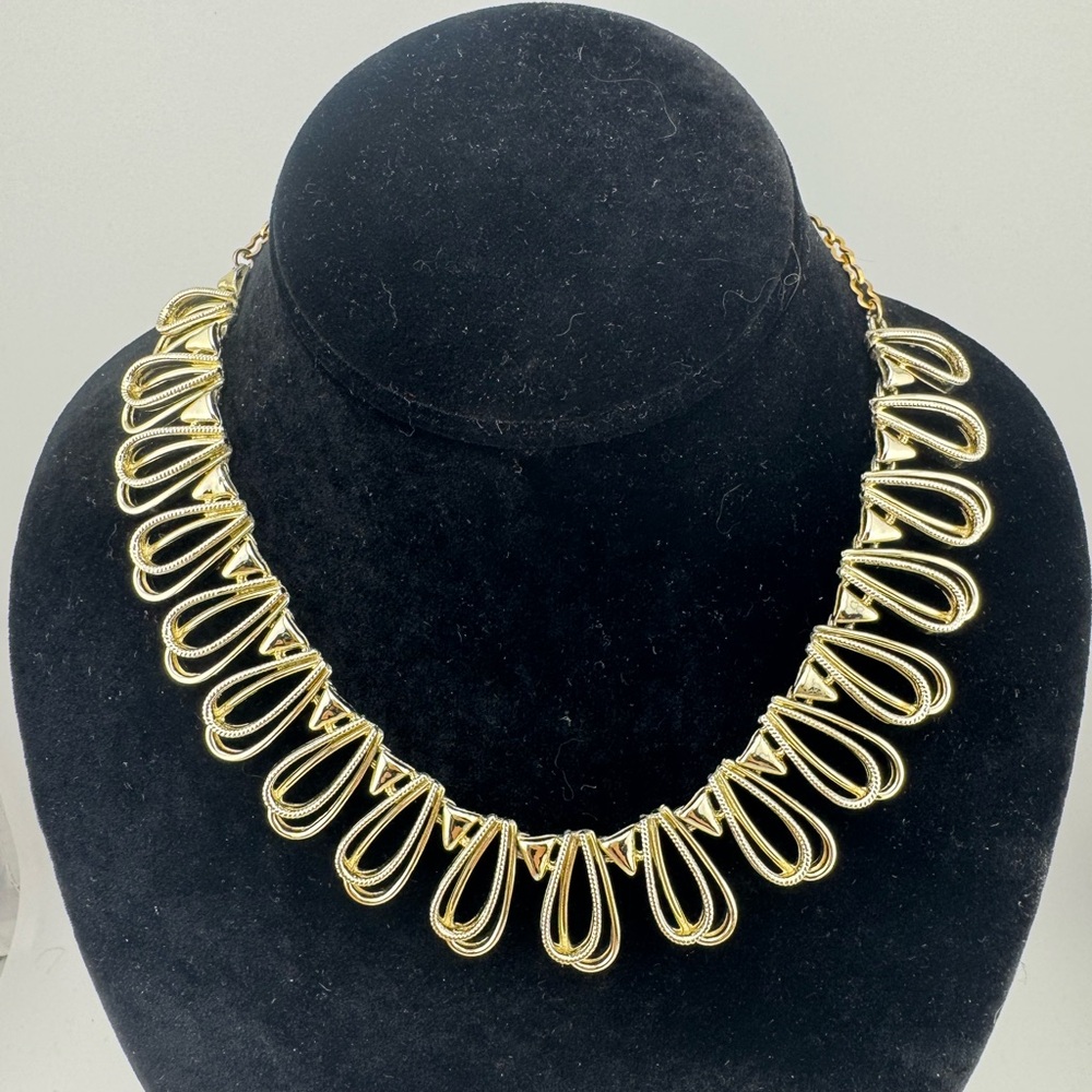 Costume‎ Elegant Gold Tone Necklace